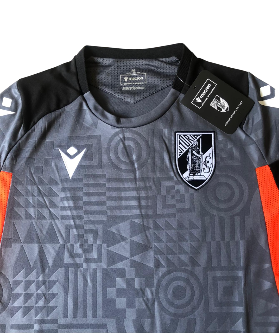 Vitoria Guimaraes Training Player UEFA 2023-24 (M/L)