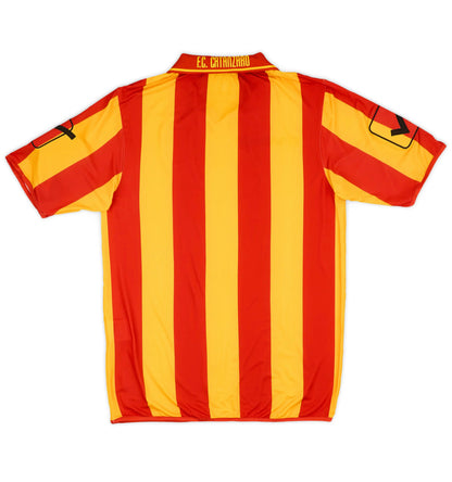 Catanzaro Domicile 2009-10 (XL) [with short]