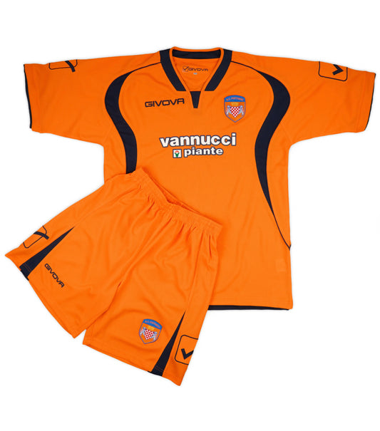 Pistoiese Domicile 2009-10 (L) [with short]