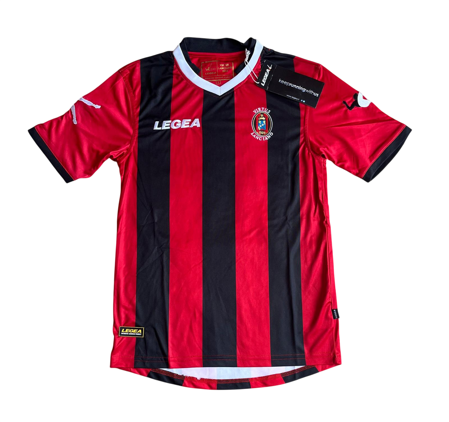 Virtus Lanciano Domicile 2014-15 (S) [with short]