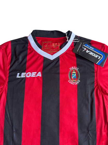Virtus Lanciano Domicile 2014-15 (S) [with short]