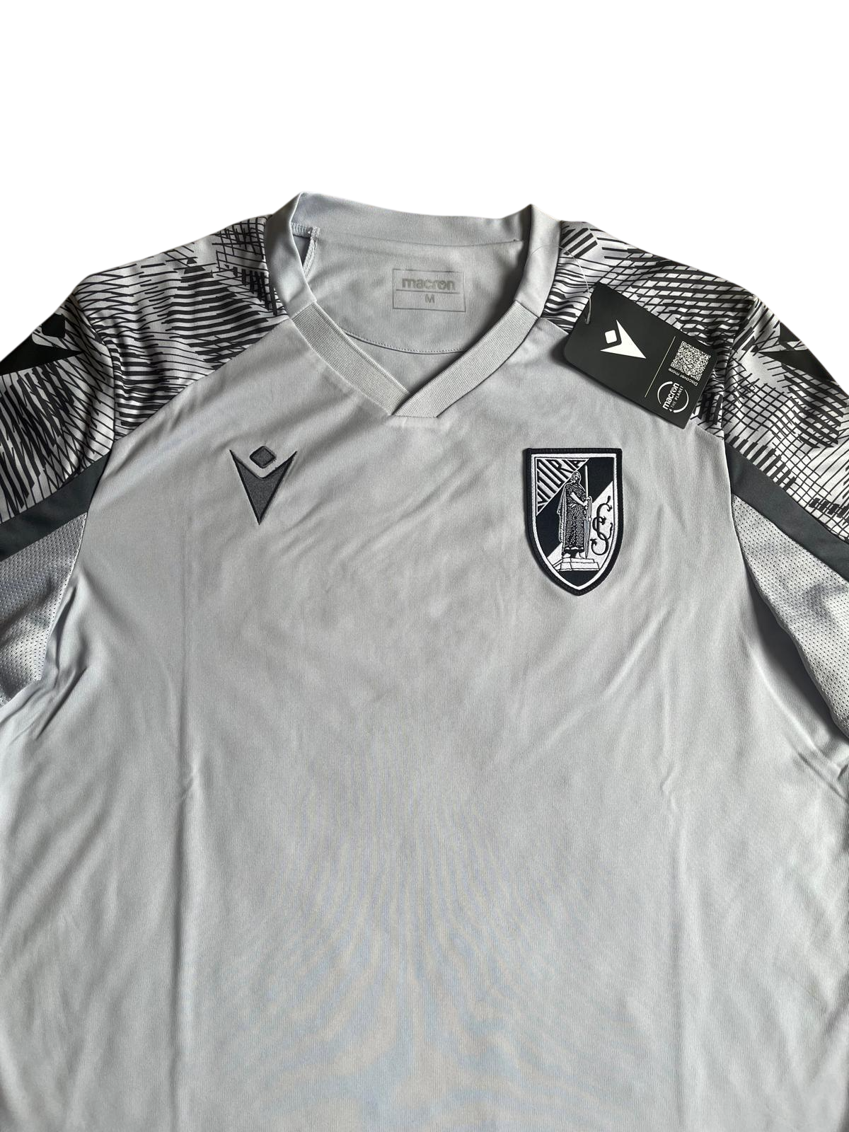 Vitoria Guimaraes Training T-Shirt 2024-25 (S/M/L/XXL)